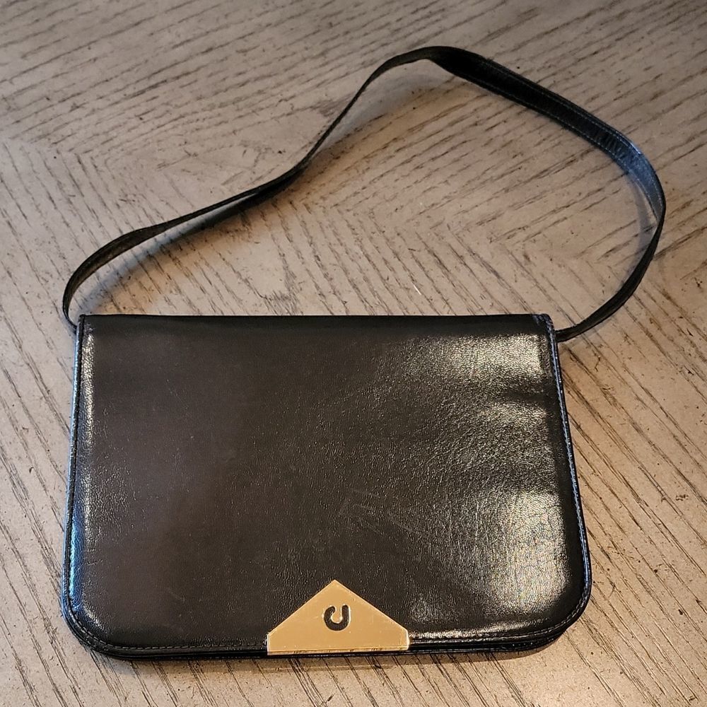 Charles Jourdan black classic purse 🖤